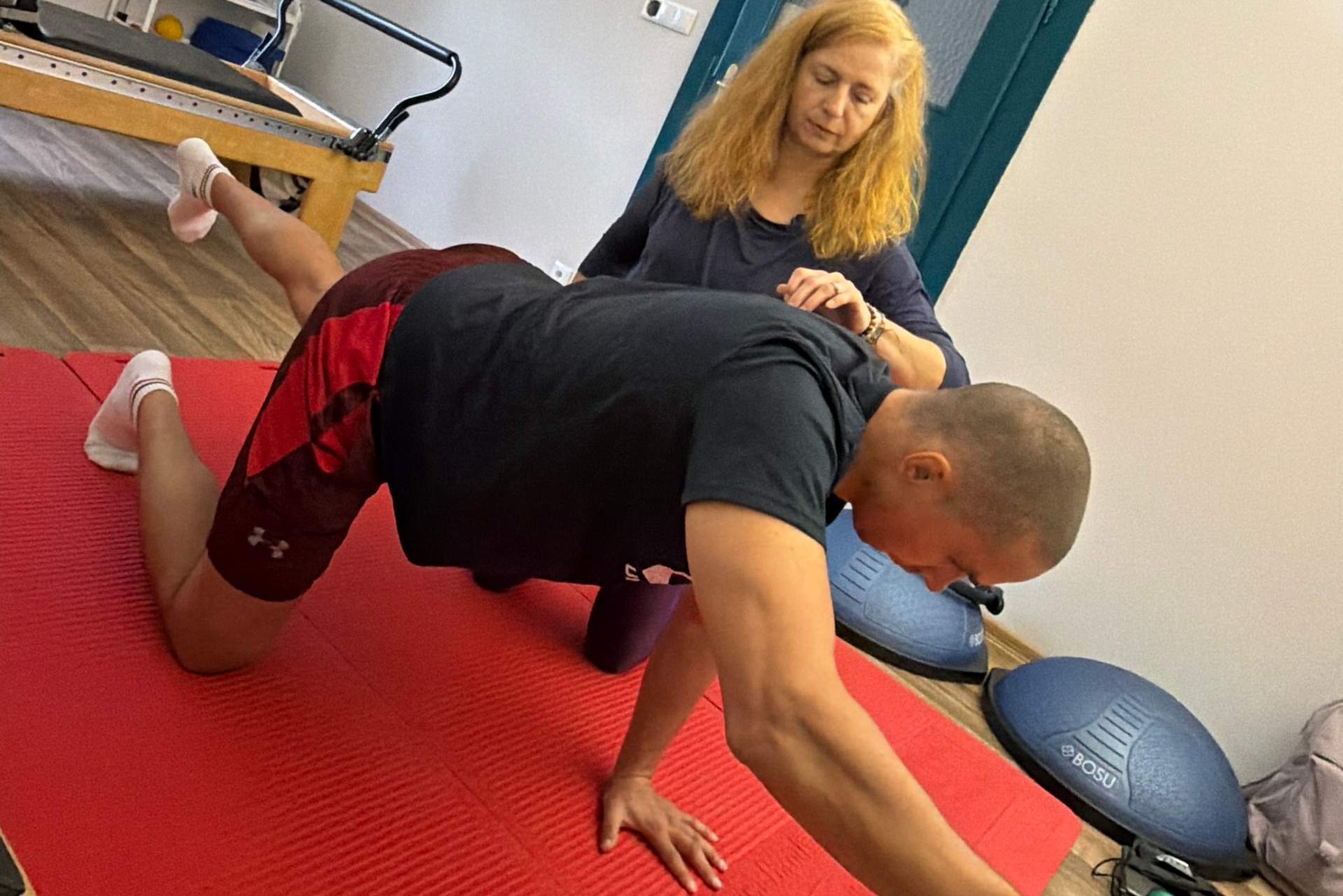 Instruktor/instruktorka cvičení metodou pilates 